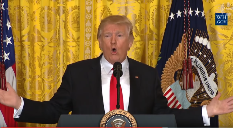 Trump’s eerste solo-persconferentie